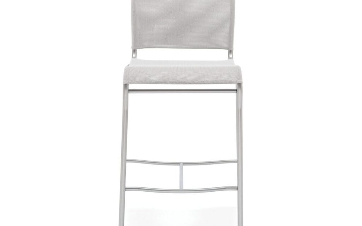 Ιταλικό σκαμπό μπαρ Air της Connubia με σωληνωτή μεταλλική βάση και διχτυωτή NET επένδυση, πλενόμενο ύφασμα και υποπόδιο.